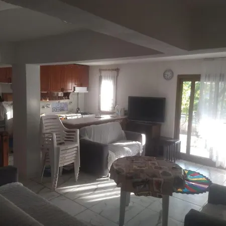 Apartment Near The Clock Tower Izmir